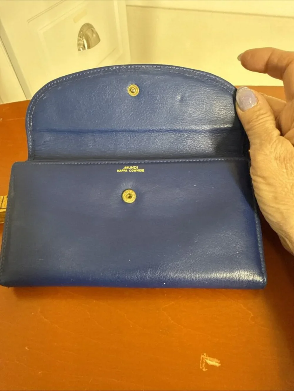 mundi vintage wallet